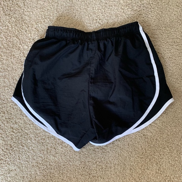 black nike tempo running shorts - Picture 2 of 5
